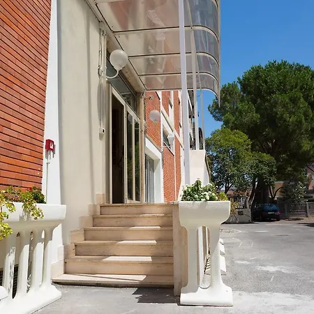 Maximo 3* Tivoli